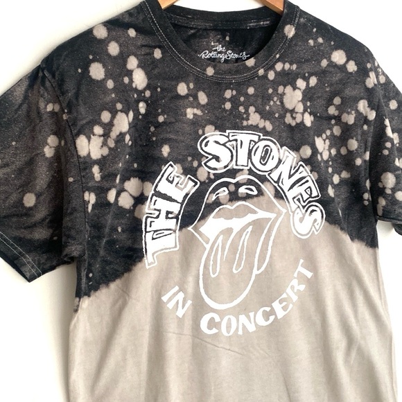 (A11) The Rolling in Concert Short-sleeve Tee, Size Medium, NWOT, Unisex - Picture 4 of 7